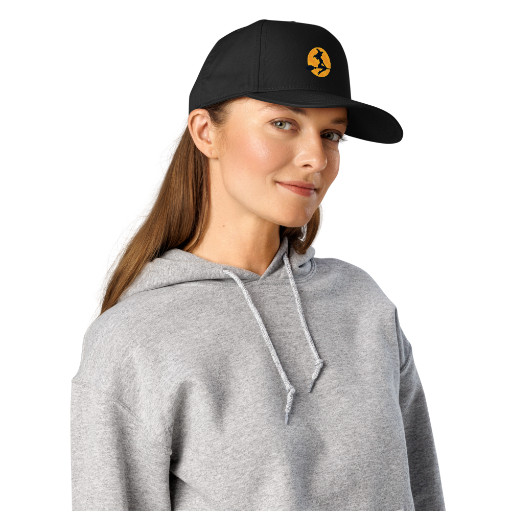 Witch Over the Orange Moon Cap · Black / One size